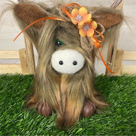 Highland Cow Coo Gnome Rust Brown Handmade Orange Flower Bow Farmhouse Decor - Picture 3 of 13